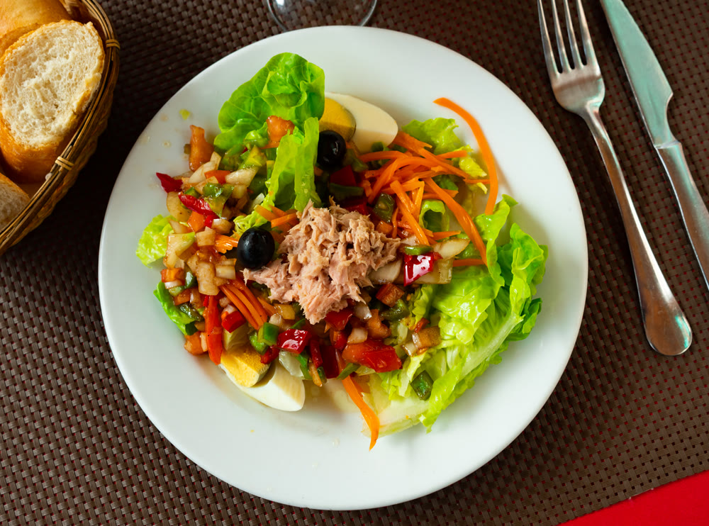 Tuna and vegetables in lettuce leaf