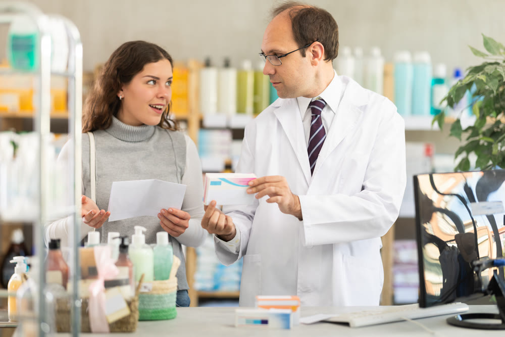 Pharmacist gives woman buyer prescription pills
