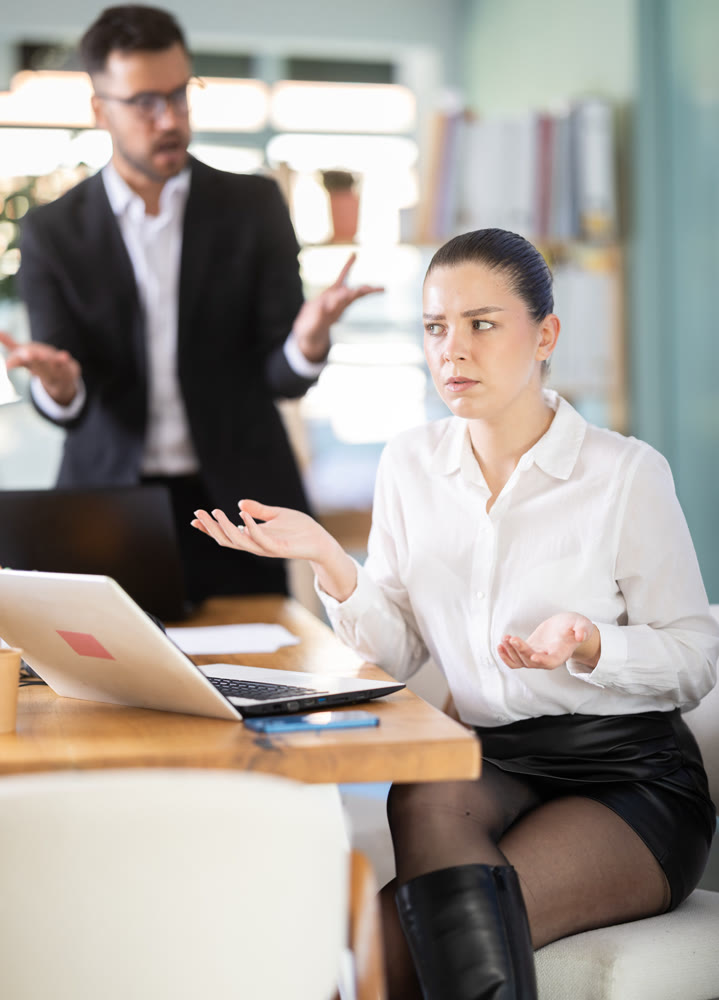 Manager is dissatisfied with the work of an employee - yells and reproaches her