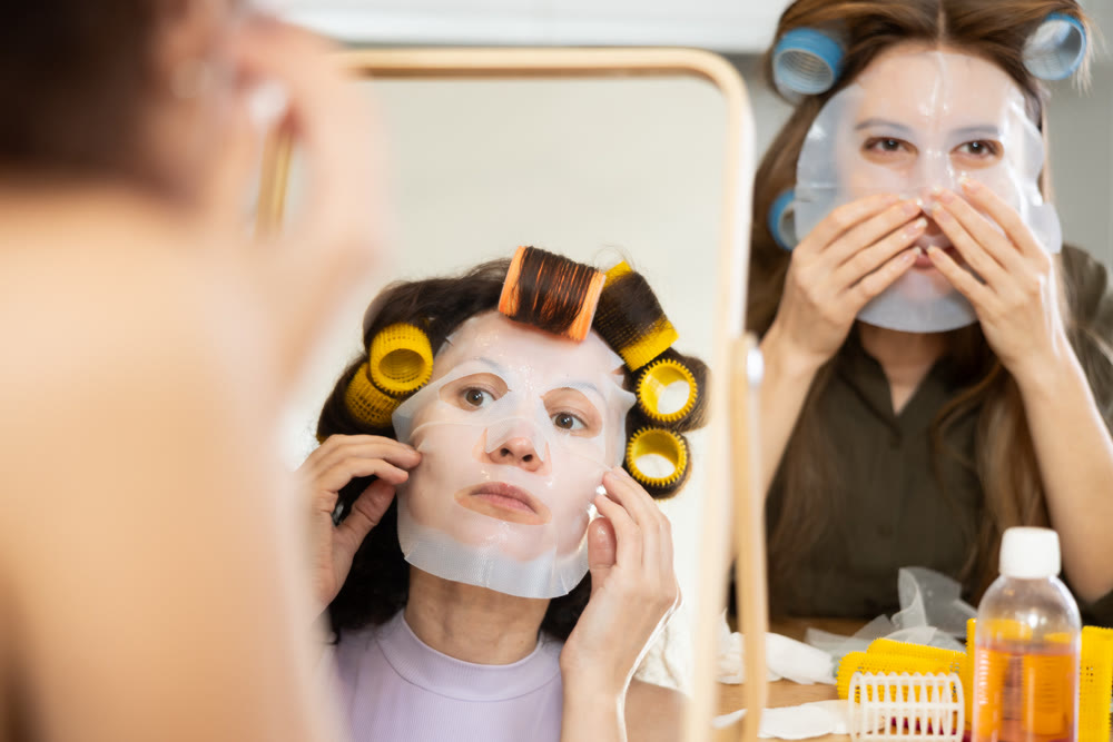 Adult and young women use face masks