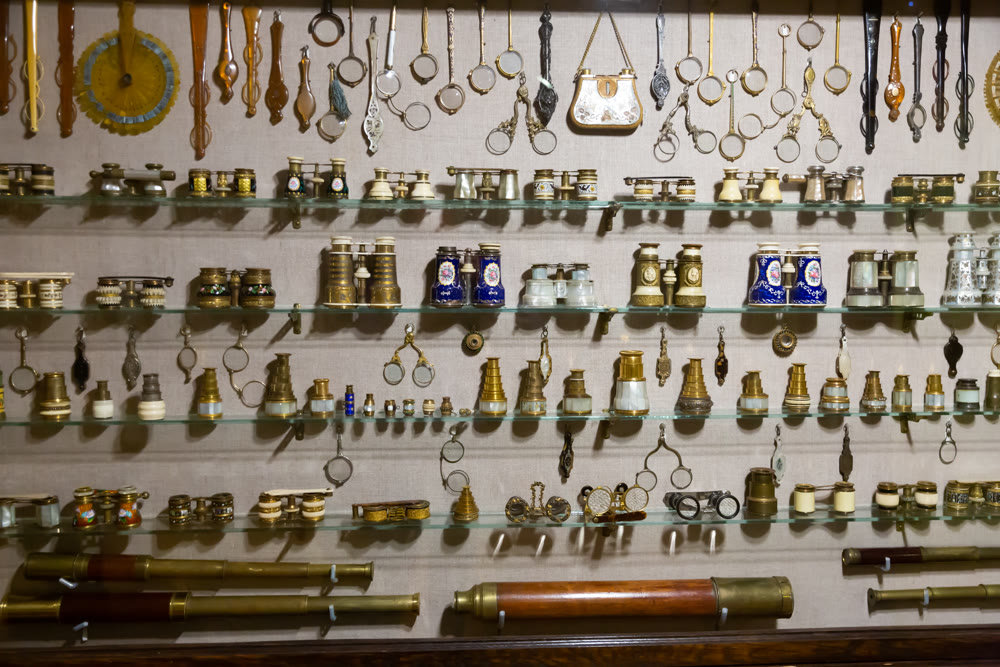 Collection of handicrafts and household items in Museu Frederic Mares