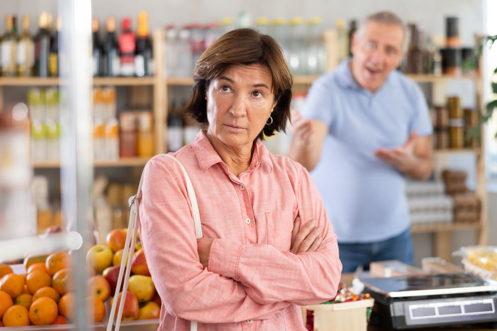 Elderly man quarrels with woman in grocery store