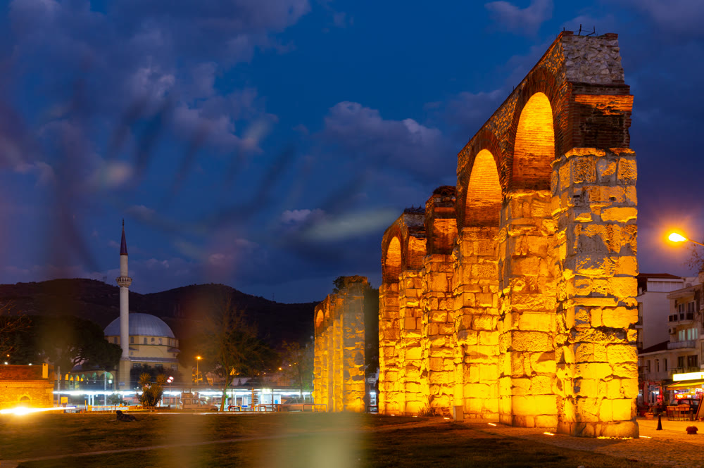 Remants of ancient Roman aquaduct in Selcuk. Turkey