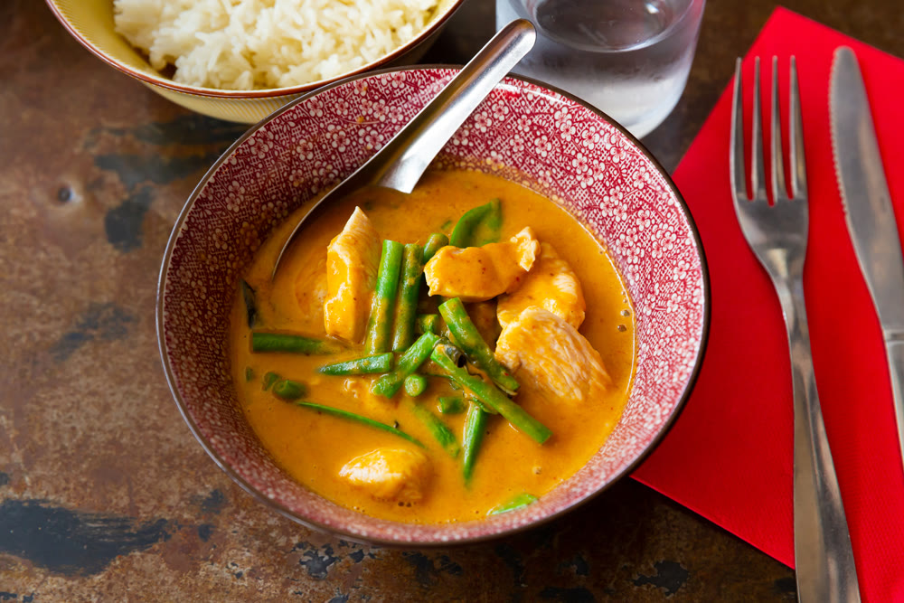 Chicken panang curry with green beans served with rice